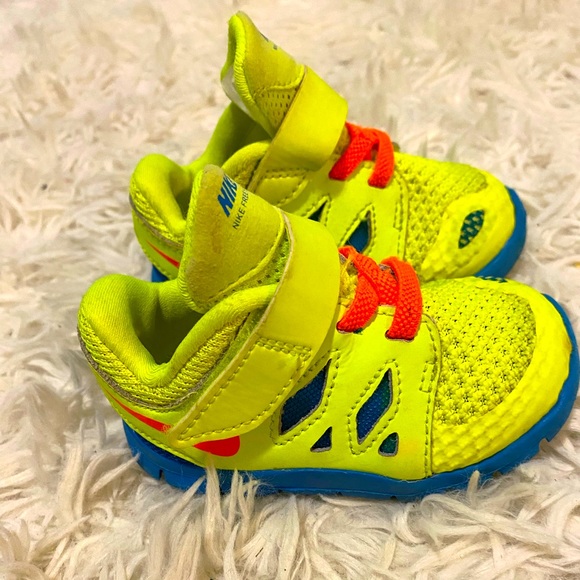 Nike Free 5.0 Neon Baby Shoes - Picture 3 of 7